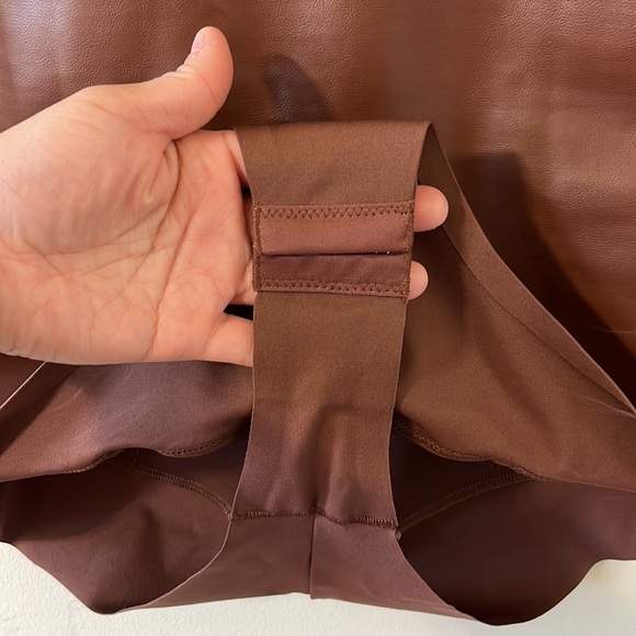 Pinsy Vegan Leather Scoop Tank Shapewear Bodysuit Seasonal Brown NWT Size Medium - Picture 11 of 14